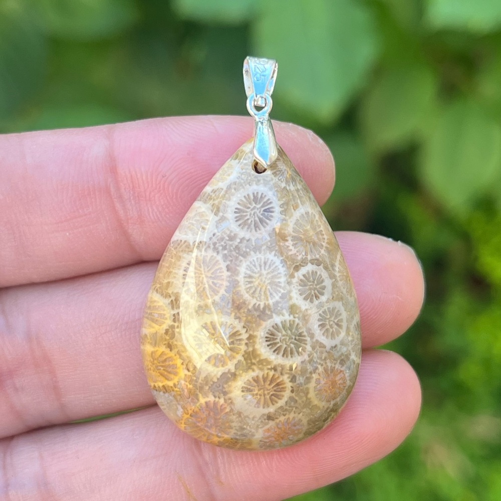 925 silver‎ plated coral jade pear shape pendant 2440
